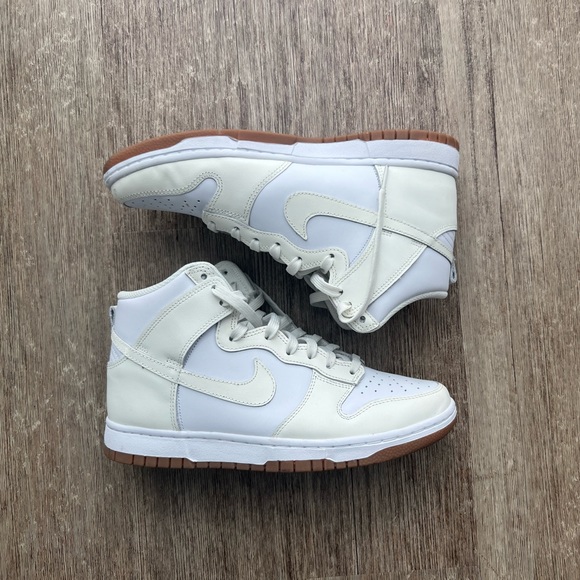 Nike Dunk High Women’s Sneaker ‘Sail Gum’ Size 9 W - Picture 1 of 5